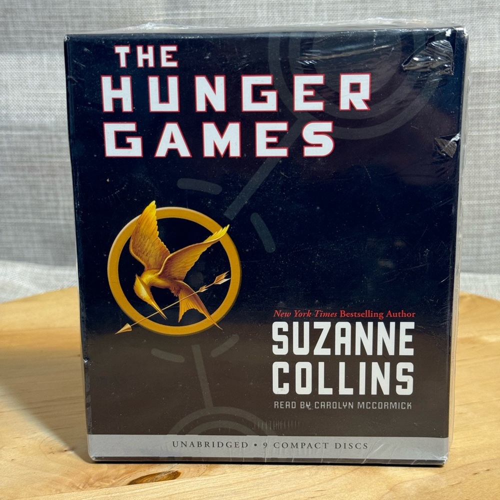 NWT SEALED The Hunger Games by Suzanne Collins Audiobook unabridged on 9 CDs.